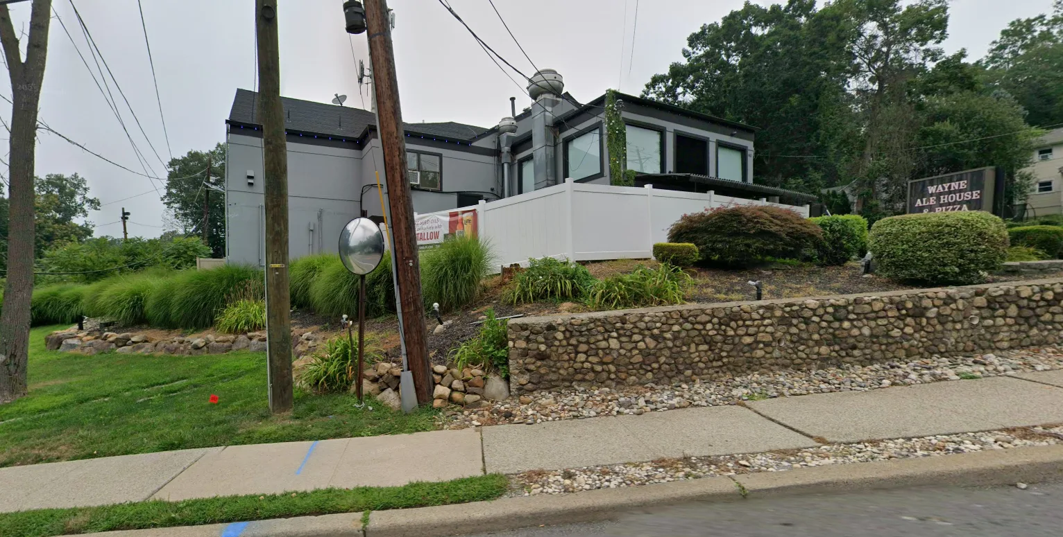 611 Ratzer Rd
